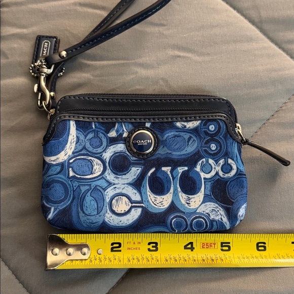 Coach Abstract Blue and white Wristlet - Picture 4 of 5